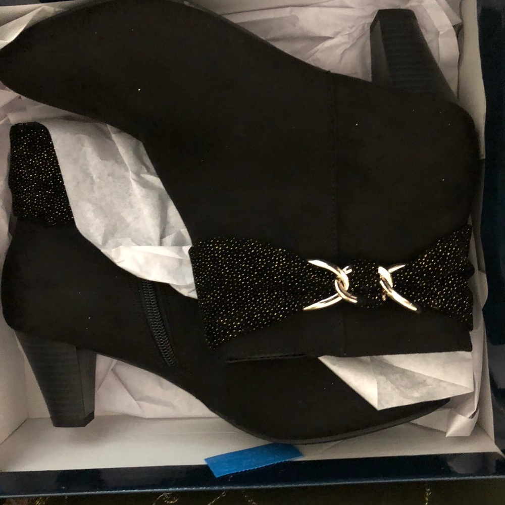 Karen Scott Black Ankle Boots with Gold Bow Detail